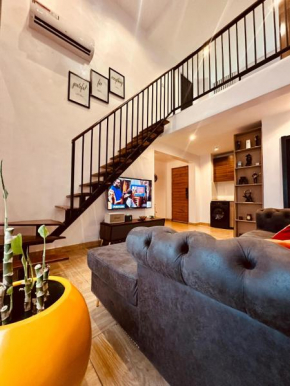 (A10) Hives Apartment